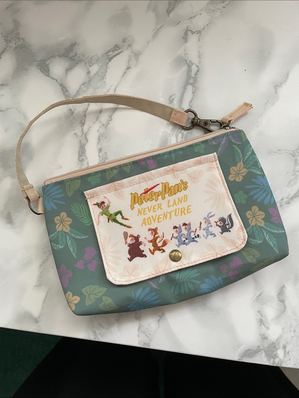 Japan Tokyo Disney Resort - Peter Pan lost kids Fantasy Springs - pouch